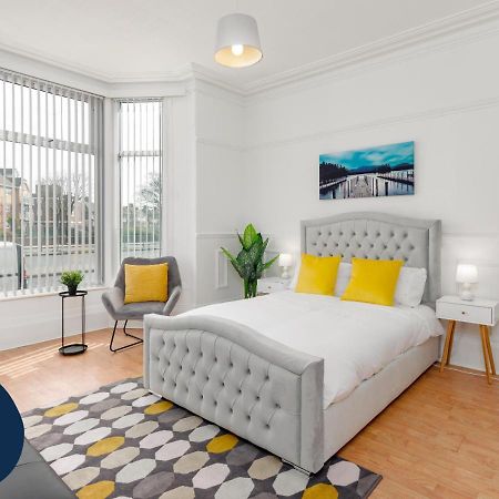 Flatzy - 6 Bed Oasis Close To Football Stadiums Liverpool Exteriér fotografie