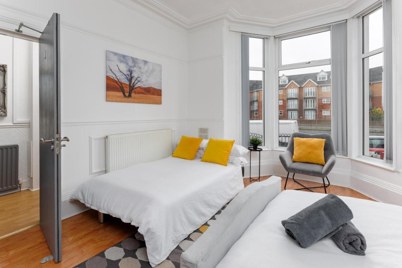 Flatzy - 6 Bed Oasis Close To Football Stadiums Liverpool Exteriér fotografie