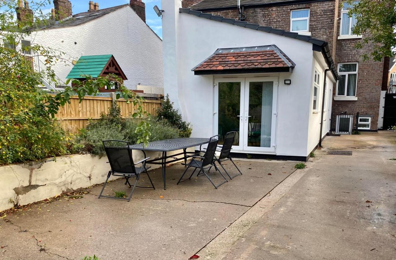 Flatzy - 6 Bed Oasis Close To Football Stadiums Liverpool Exteriér fotografie